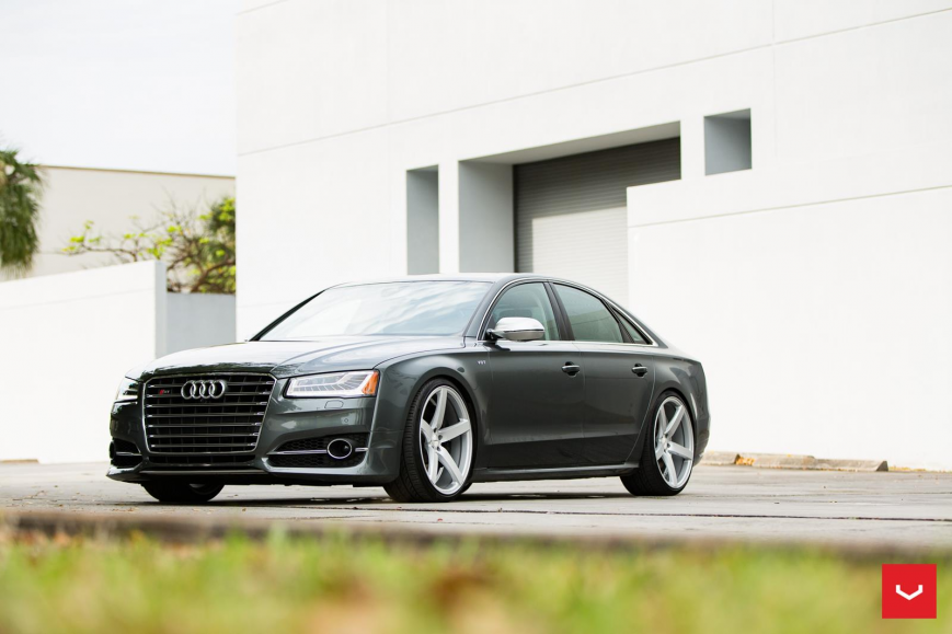 Audi A8 | S8   CV3R