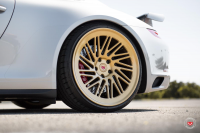 ���� ������� Vossen: Porsche 911 �� ������ Vossen LC-105T