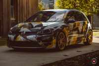 ���� ������� Vossen: VW Golf �� ������ Vossen ��-3